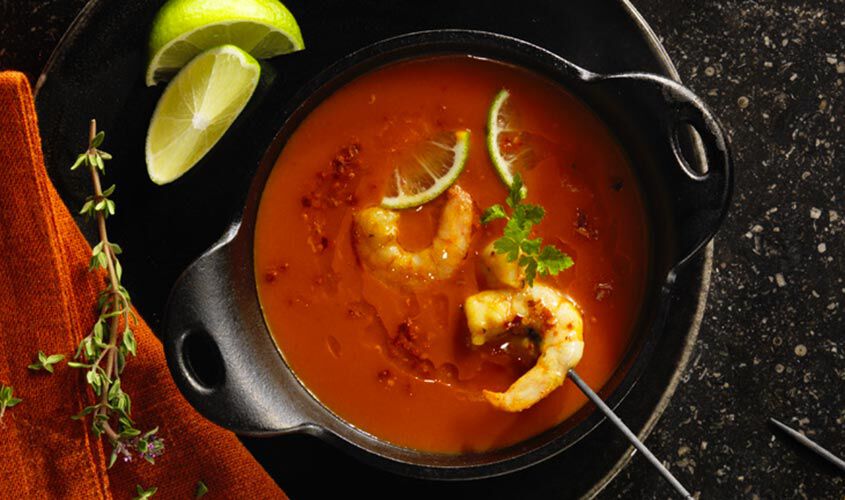 Soupe au poivron et crevettes